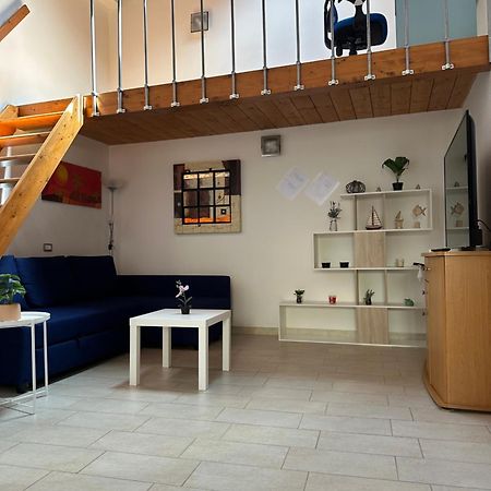 Stylish Loft Trivano Cagliari 2 Beds/2 Bath المظهر الخارجي الصورة