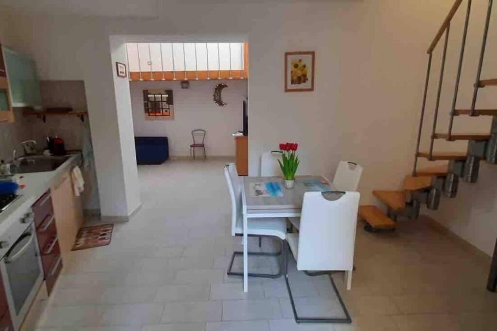 Stylish Loft Trivano Cagliari 2 Beds/2 Bath المظهر الخارجي الصورة